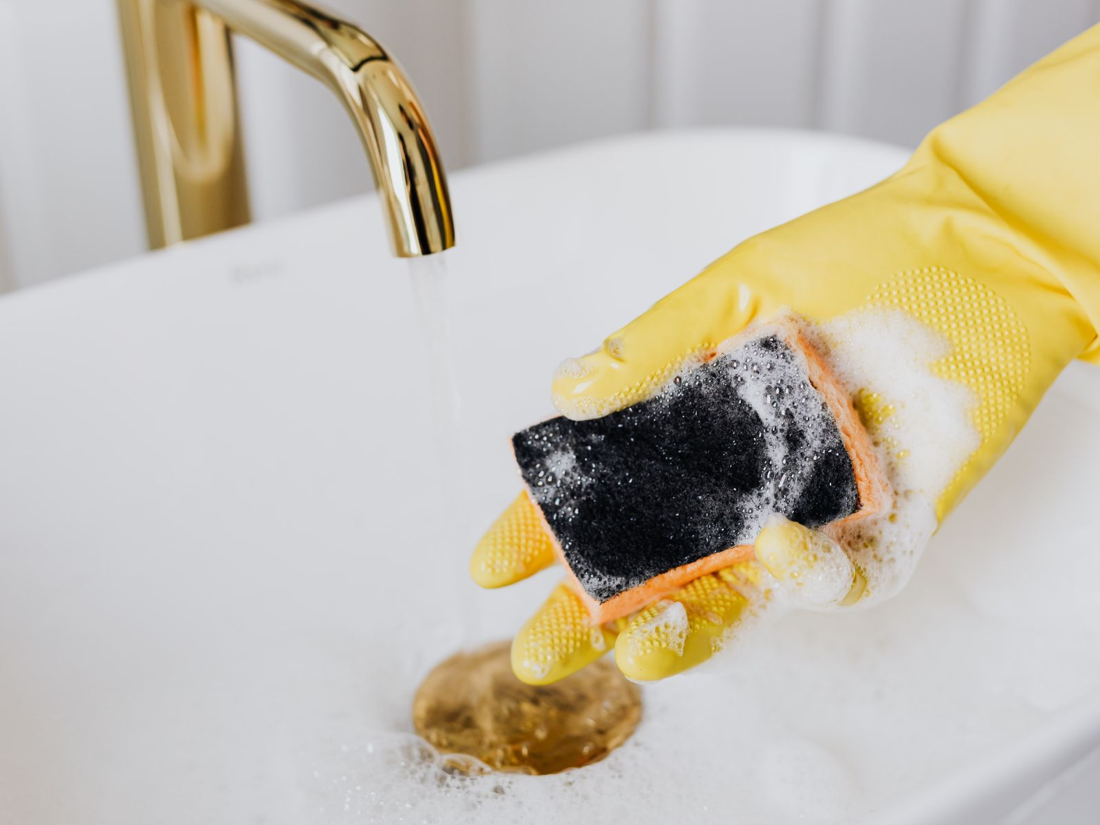 End-of-Lease Move-Out Cleaning Solutions  